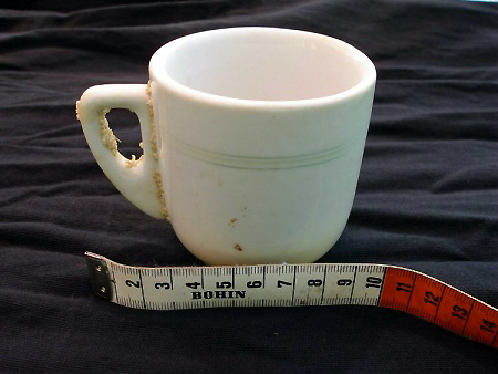 Tasse offerte par le GRIEME à l'association Jubilée