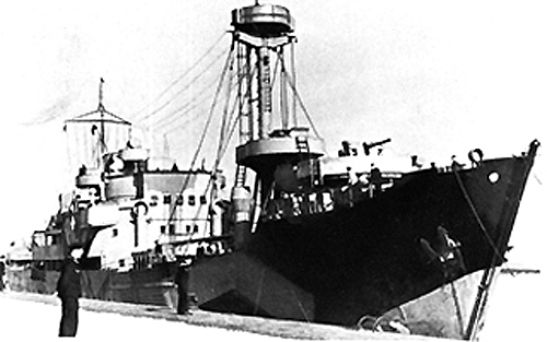 Un sperrbrecher à quai