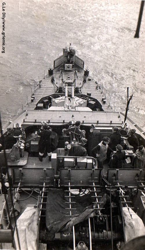 Avant - Vu du poste de commandement de La Combattante