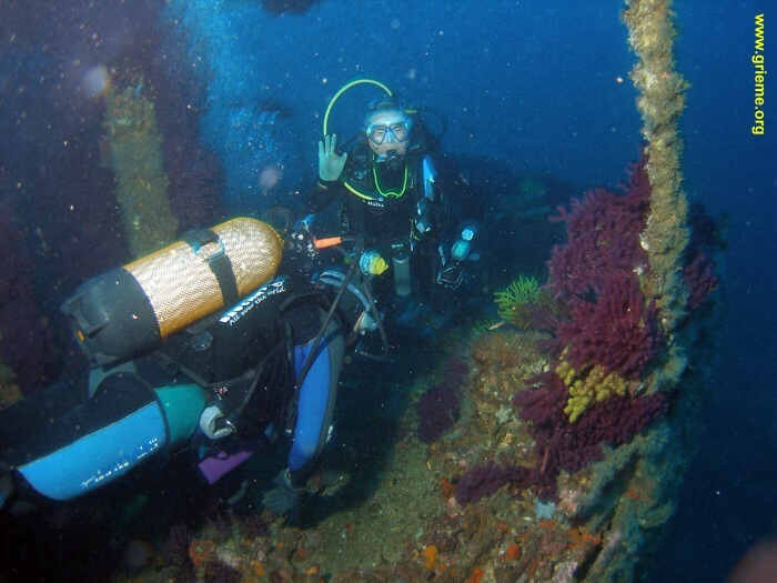 on se regroupe et l'on quitte le Sagona