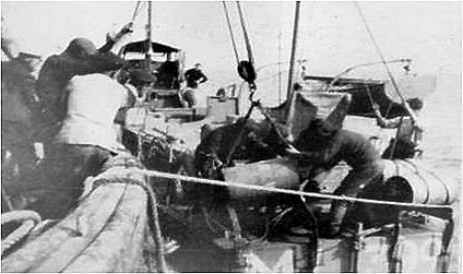 Chargement des grenades à bord